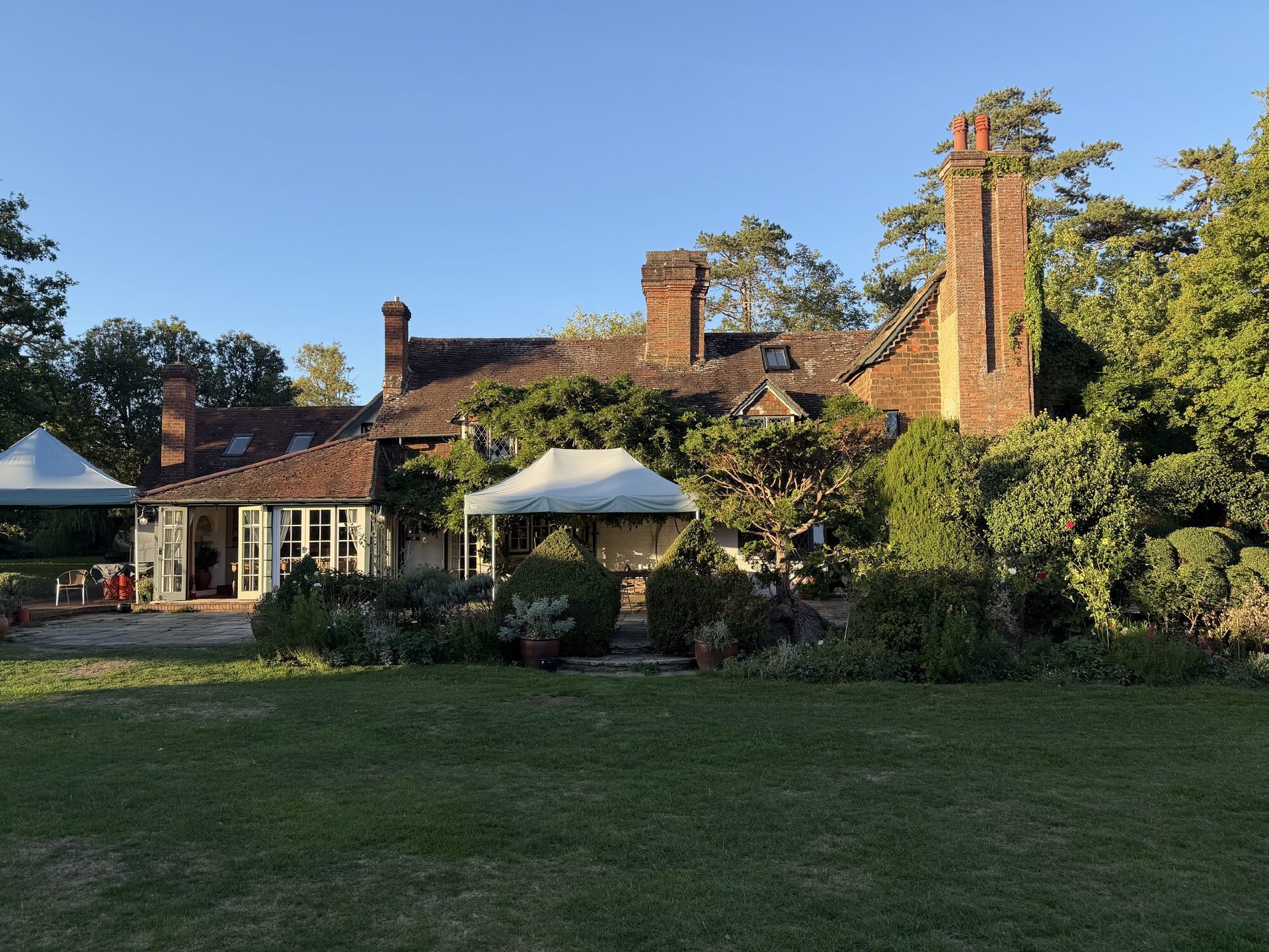 Wedding Band at Ridge Farm, Surrey